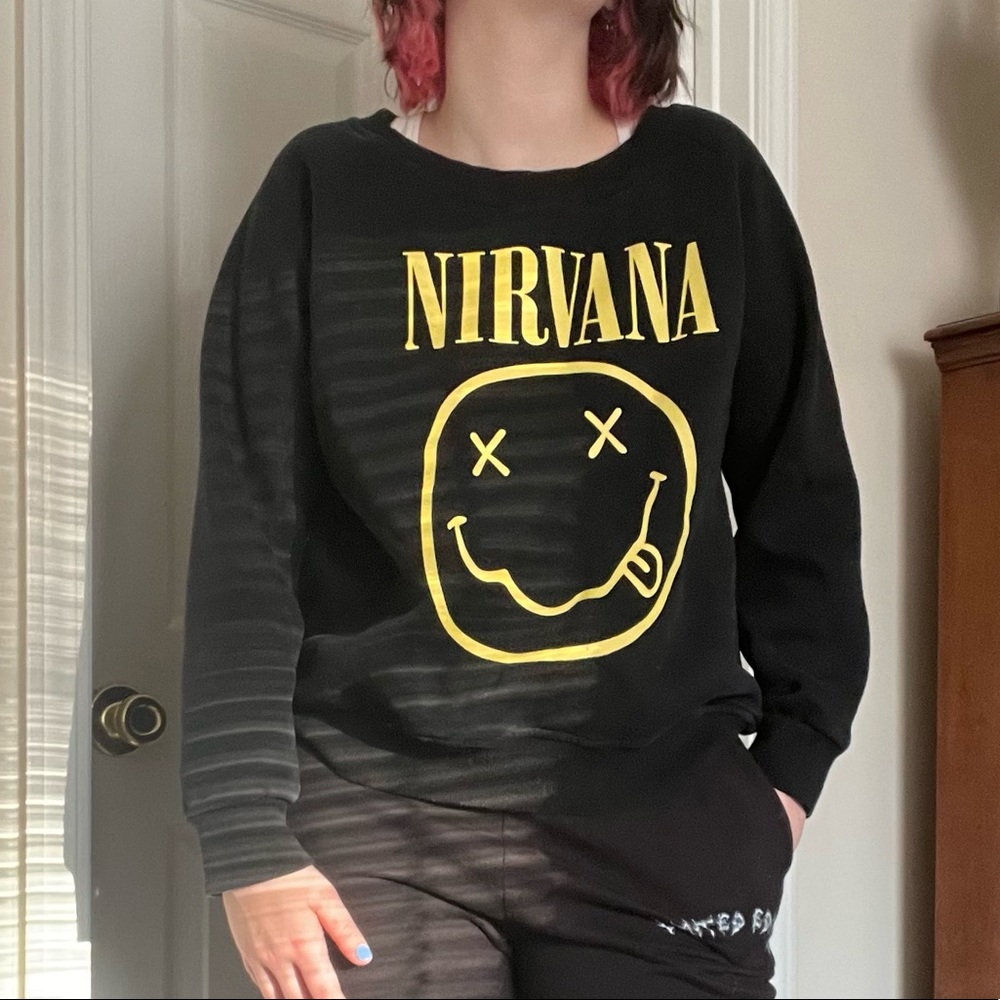 long-sleeve black/yellow nirvana sweatshirt